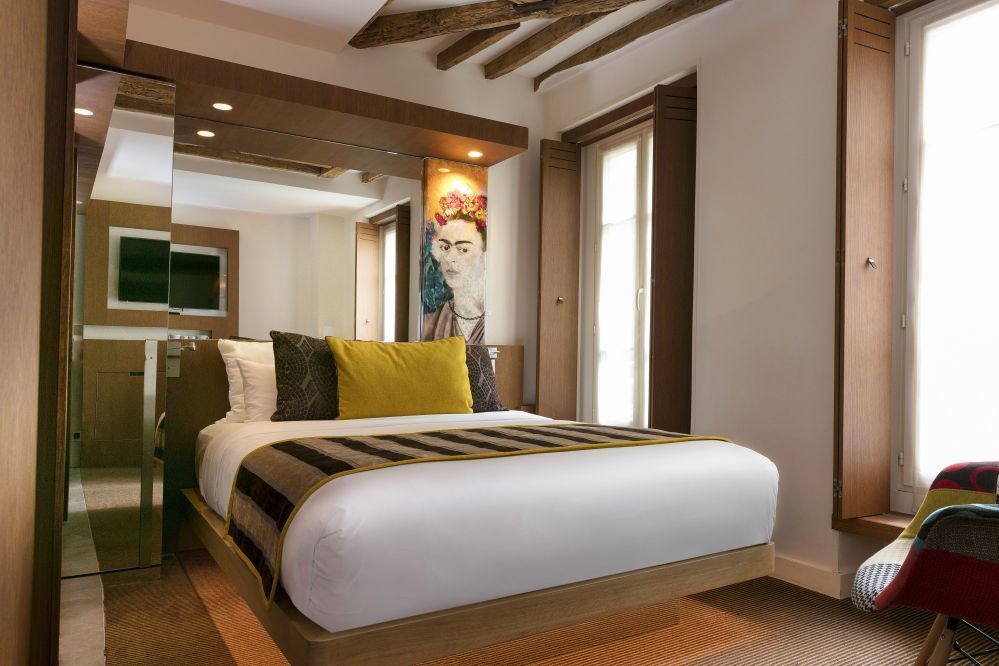 Select Hotel