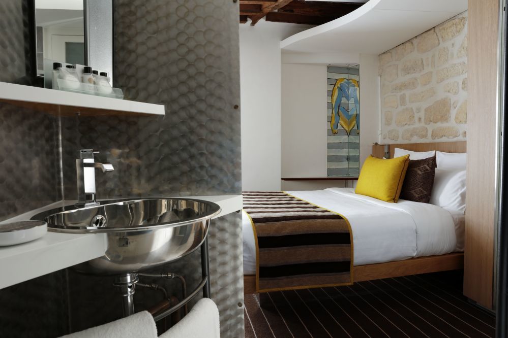 Select Hotel